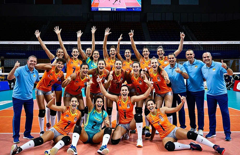 BOGDANKA LUK Lublin giành Siêu cúp bóng chuyền nam Ba Lan: Chiến thắng 3-0 trước Aluron CMC Warta Zawiercie và những tín hiệu chiến thuật
