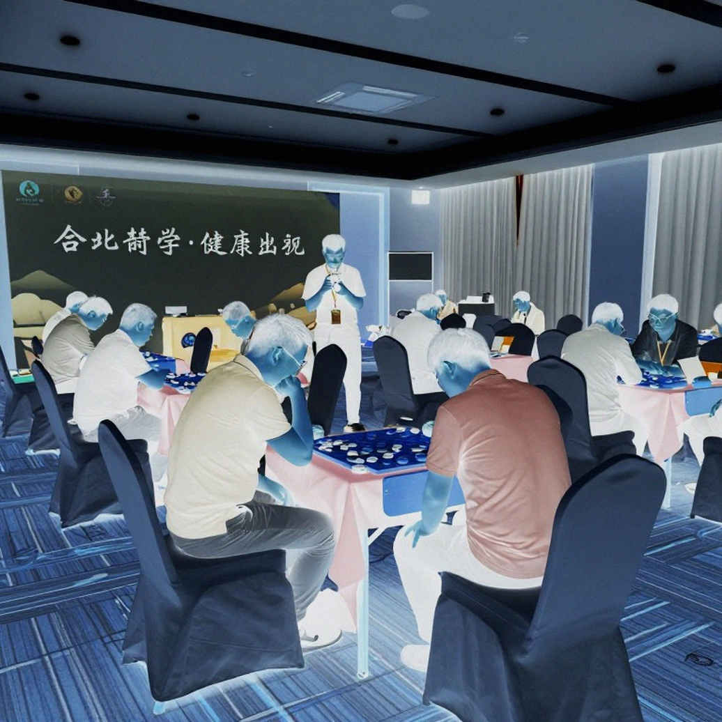 Đêm Samarkand trước ván khai cuộc: Nhà vô địch đứng chờ phòng, và điều bàn cờ thật sự phải chịu đựng