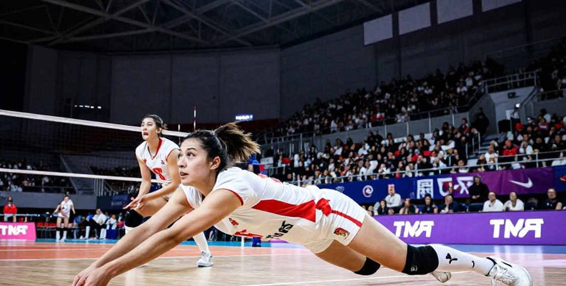 Türkiye 3-0 Serbia: Khi bức tường chắn bóng đóng lại trước Boskovic