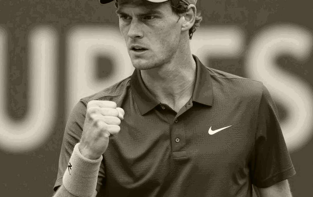 Djokovic chỉnh tư thế đỡ giao bóng cho Swiatek: một buổi tập ở Bắc Kinh và mùa giải đang rạn Djokovic chỉnh tư thế đỡ giao bóng cho Swiatek: một buổi tập ở Bắc Kinh và mùa giải đang rạn