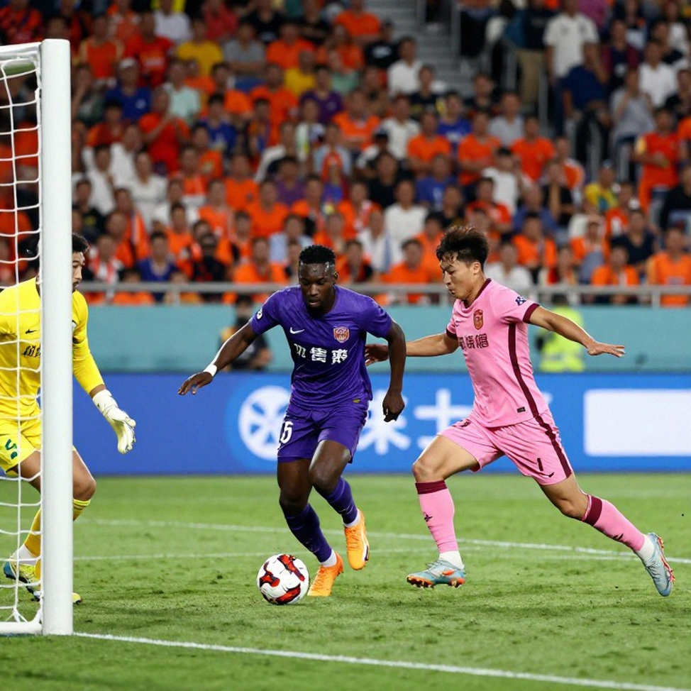 Nwadike Uche Brian Seo: the 1.91m striker who took the road nobody takes Nwadike Uche Brian Seo: the 1.91m striker who took the road nobody takes