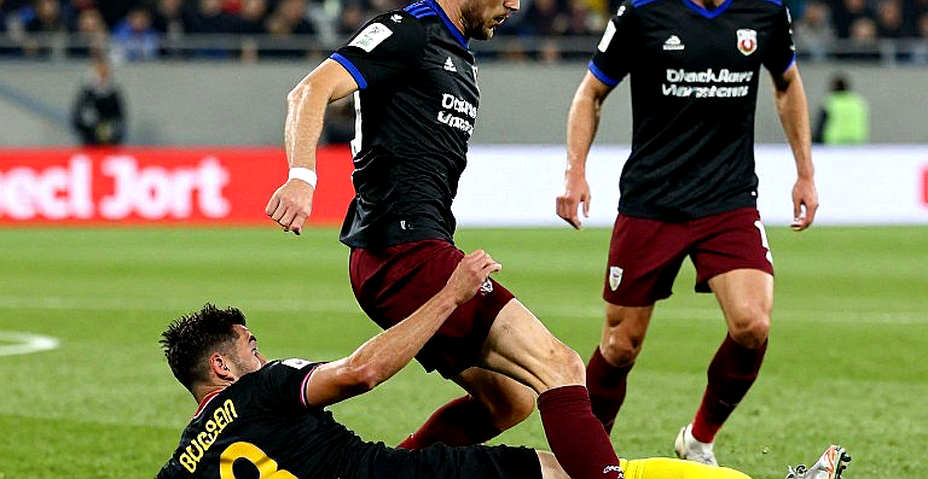 Khe hở giữa những con số: điều bóng đá Việt Nam đang giấu dưới bảng xếp hạng V.League