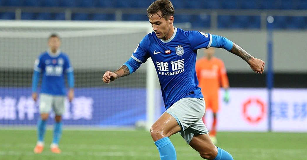 Tiếng thở dài sau trận thua 4-2: Khi một cầu thủ thú nhận kiệt sức từ phút thứ mười