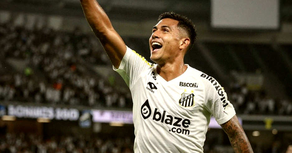 Piovi thoát thẻ đỏ trước Paulinho: VAR, Katia Itzel García và lỗ hổng phán quyết tại Liga MX Apertura 2026 Piovi thoát thẻ đỏ trước Paulinho: VAR, Katia Itzel García và lỗ hổng phán quyết tại Liga MX Apertura 2026