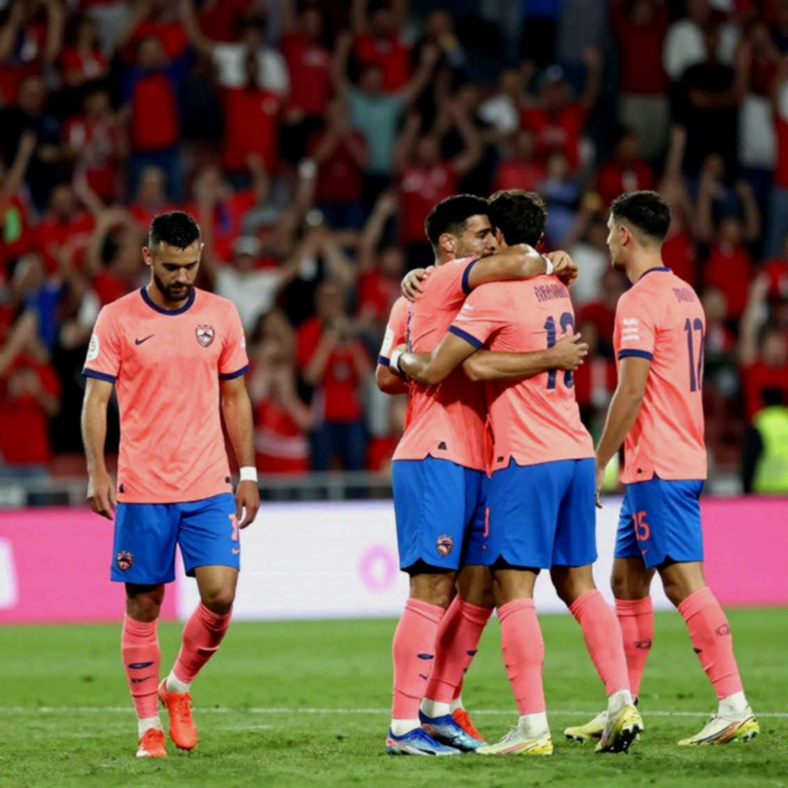 PSG thắng Barcelona 4-2 nhưng mất ba trụ cột: hóa đơn lộ ra sau tiếng còi