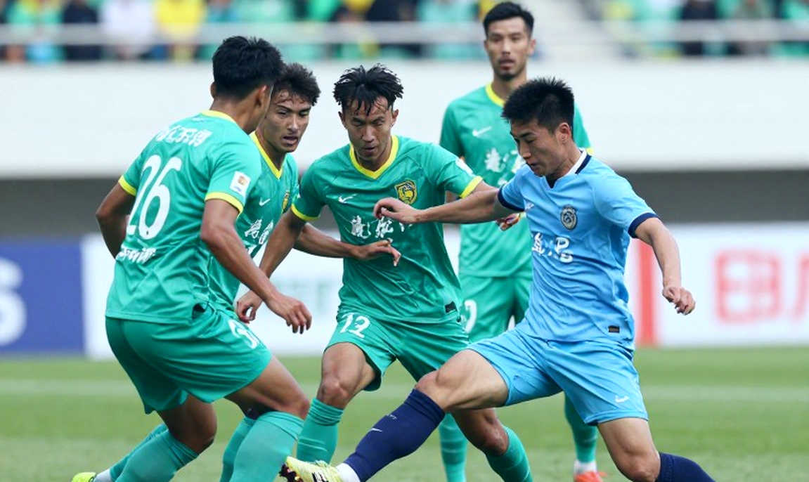 The Pitch at Midnight in Hanoi and a 50,000 VND Ticket That Wandered Into the Box The Pitch at Midnight in Hanoi and a 50,000 VND Ticket That Wandered Into the Box