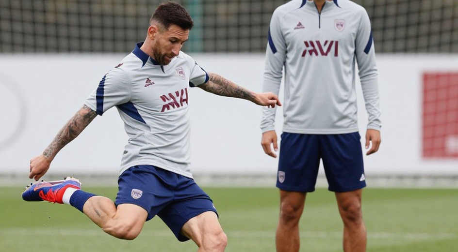 Moltzan thắng 0,01 giây tại Soelden, Van Deer lần đầu thắng chặng World Cup nữ